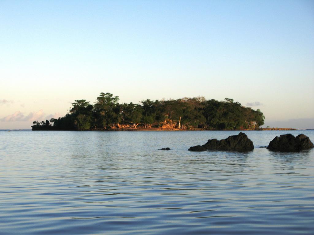 Salt Lake Lodge Savusavu Bagian luar foto
